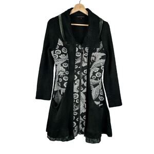 Funsport Full Zip Black and White Floral Tunic Cardigan Womens Size S Artsy